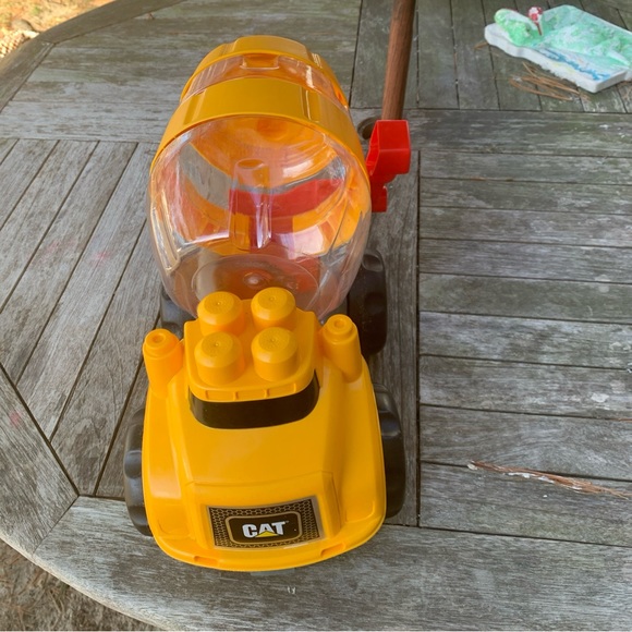 Lego Megablocks Cement Mixer - Picture 1 of 4